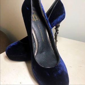 House of Harlow Snake Stilettos